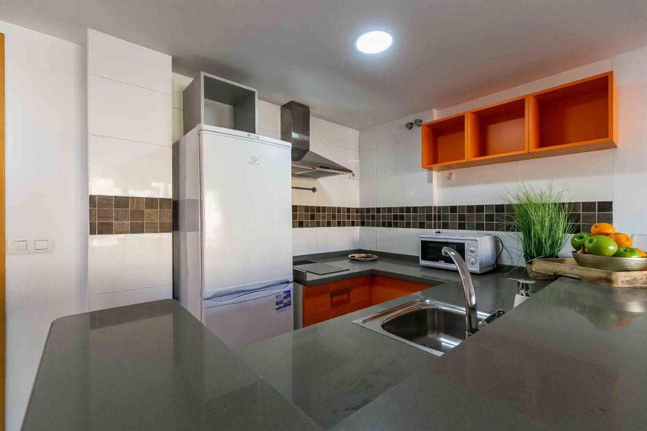 Carlos Haya Beautiful Apartment With Parking 马拉加 外观 照片